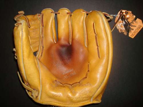 Bill Hunter Nokona G53 Front