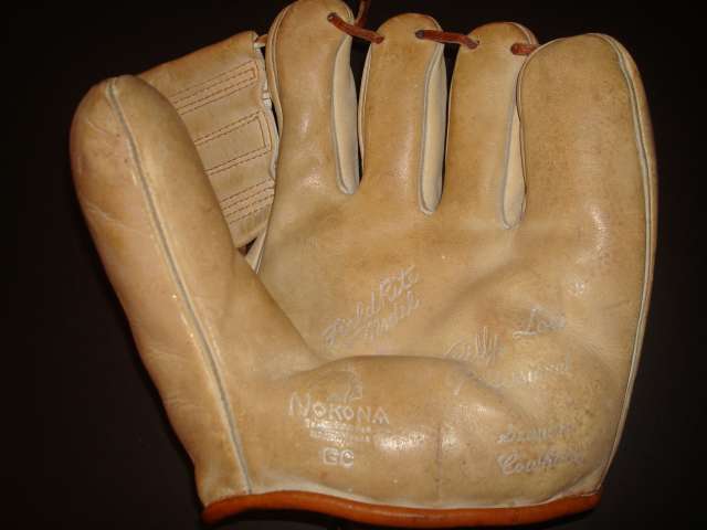 Billy Loes Nokona GC Front