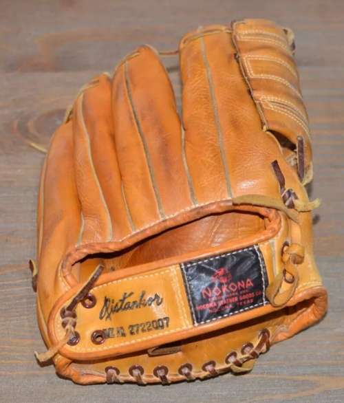 Carl Erskine Nokona G37 Back