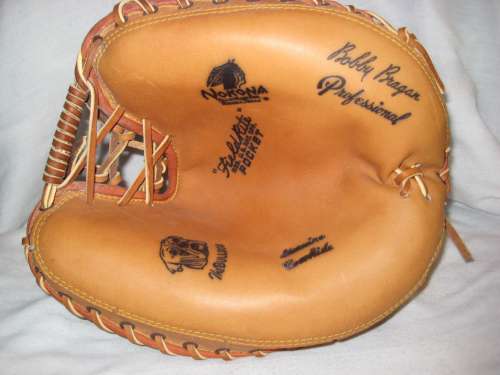 Bobby Bragan Nokona Bulldog Catchers Mitt Front