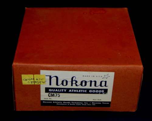 Nokona CM75 Catchers Mitt Box
