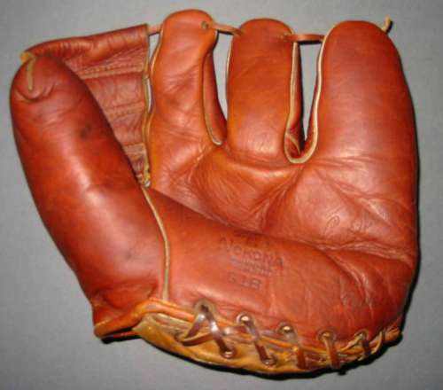 Eddie Chandler Nokona G18 Front