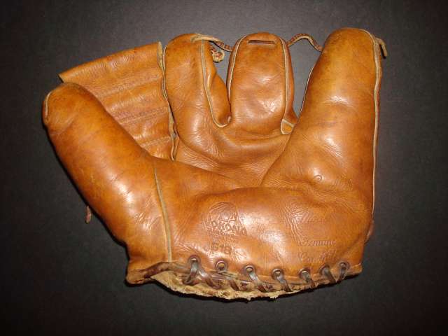 Eddie Chandler Nokona G18 Front