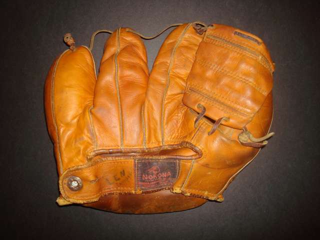 Fred Storck Nokona G29 Back