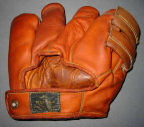 Jelly SoRelle Nokona G11 Back