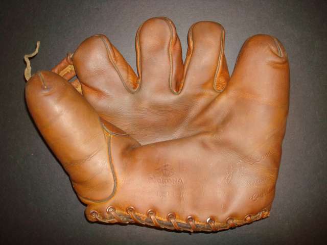 Joff Cross Nokona G33 Front