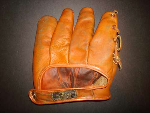 Lloyd Rigby Nokona G10 Back