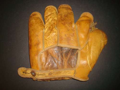 Nokona G19 Grommet Web Back