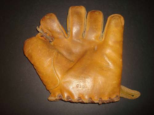 Nokona G19 Grommet Web Front