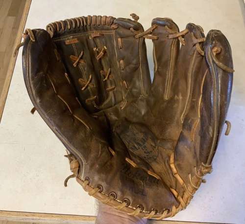 Nokona KL-L Kangaroo Front