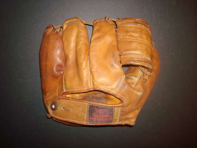 Ray Moore Nokona J111 Back