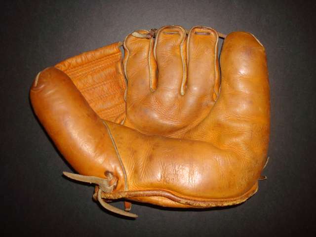 Russ Rose Nokona J121 Front