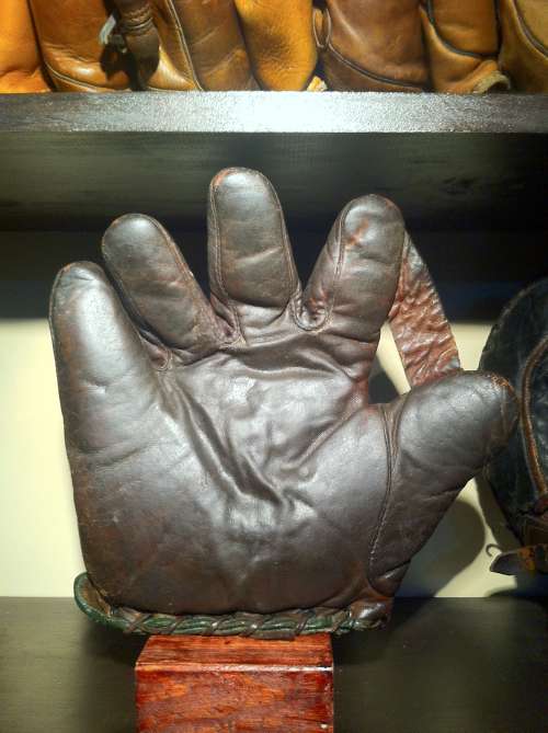 Norman 1 Inch Web Lefty Front