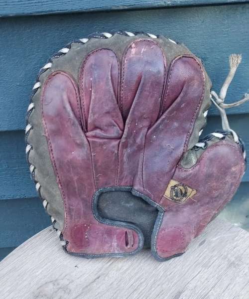 Norman Basemitt Back