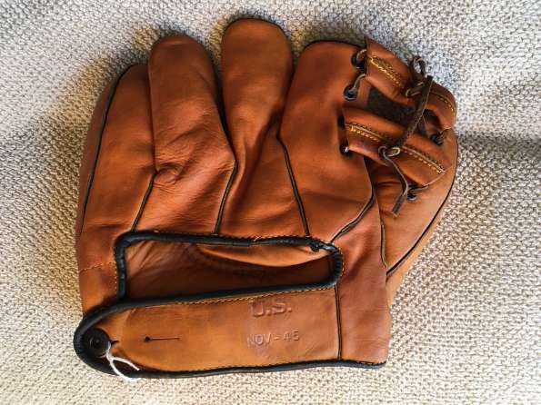 OK SB32 Softball Glove Back