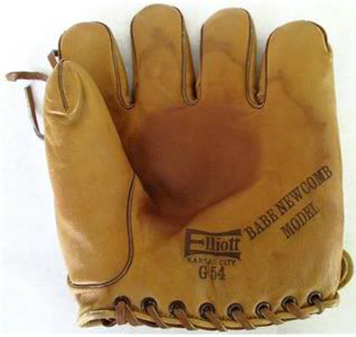 Babe Newcomb Elliott Arms G54 Front