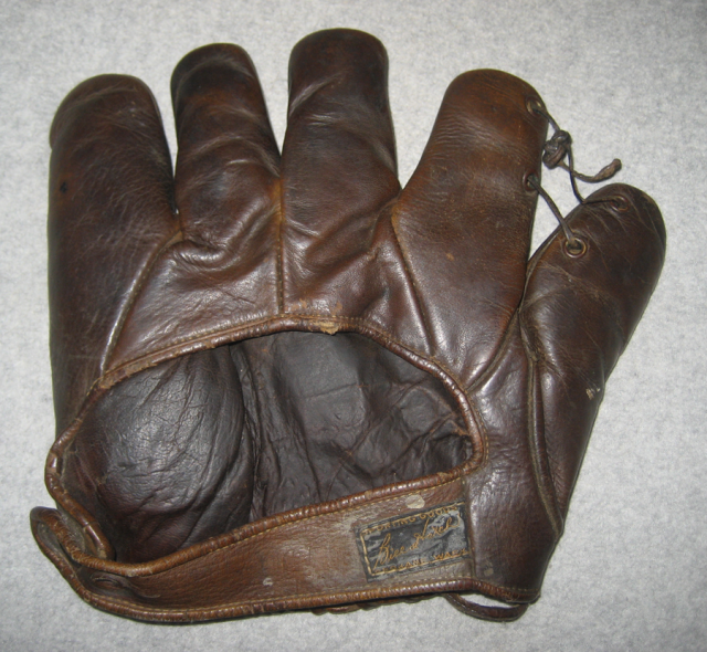 Bill Hatch Sporting Goods JS250 Back