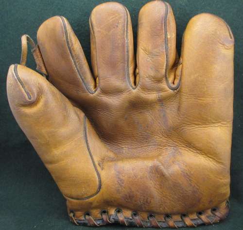 Carl Hubbell Championship Model 0400 Front