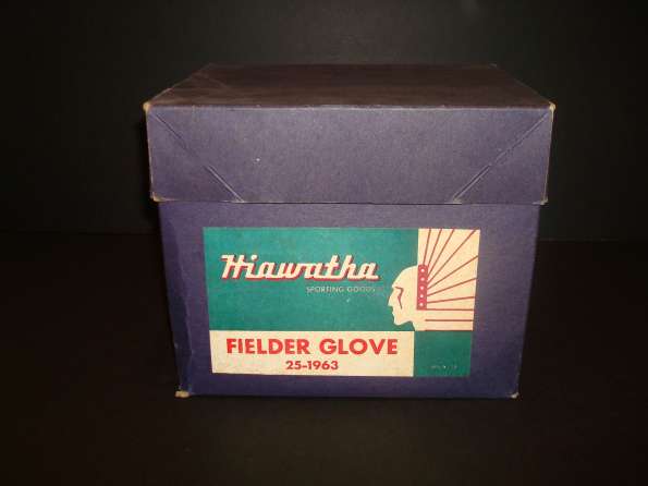 Hiawatha 25-1963 Box