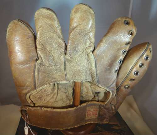 Kit Grundy Elliott Arms G52 Back