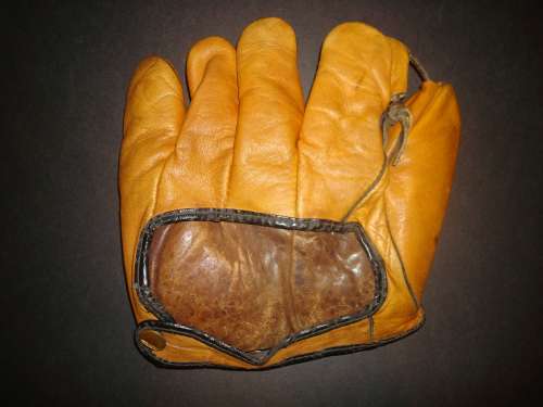 Lon Warneke Junior Model 100 Back