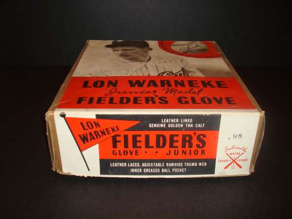 Lon Warneke Junior Model Fielders Glove Box