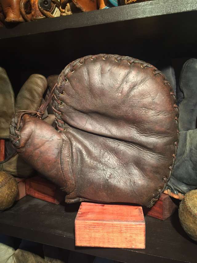 Basemitt Brown Front