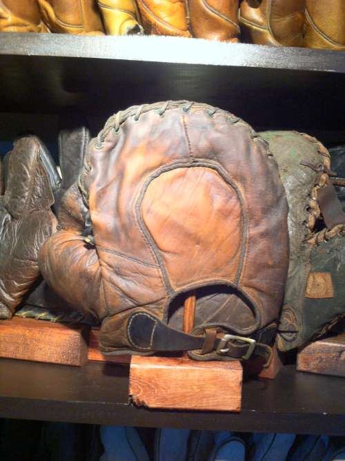 Basemitt Brown With 1 Inch Web Lefty Back