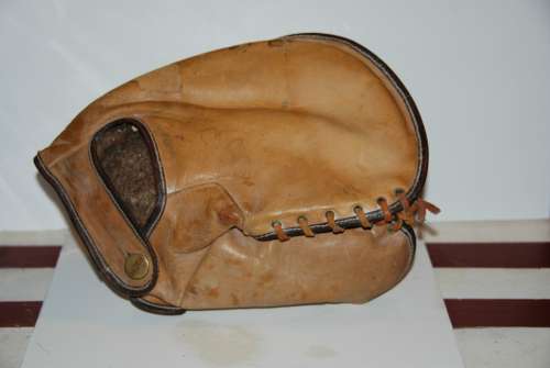 Frank Chance Rich 370 Basemitt Back