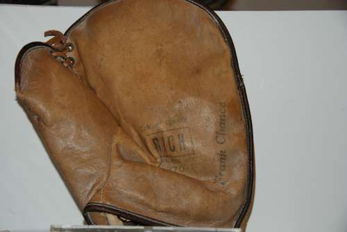 Frank Chance Rich 370 Basemitt Front