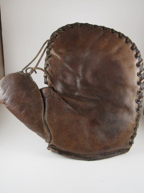 Joe Stripp Basemitt Front