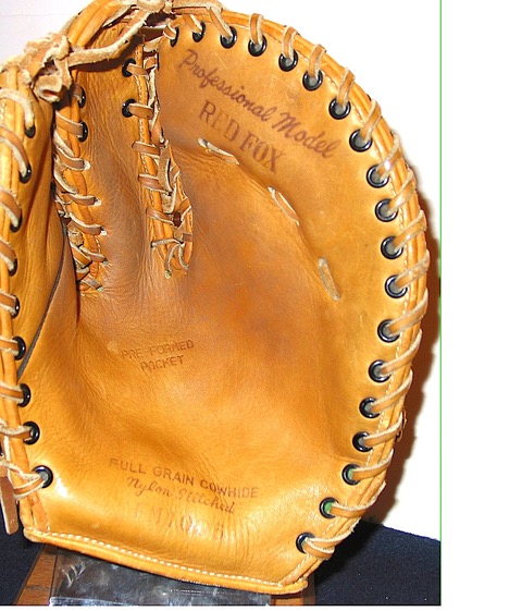 Red Fox Basemitt Front