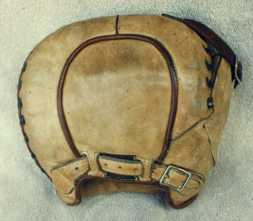 Sainz Buckle Web Basemitt Back