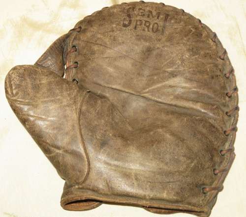 Semi Pro Basemittt Front