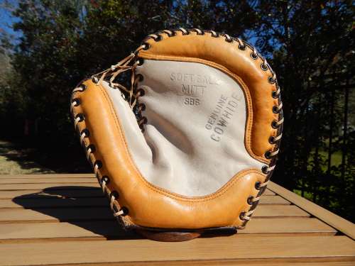 Softball Mitt SB6 Front