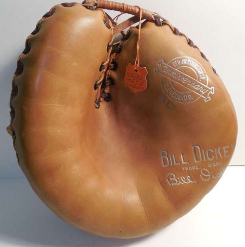 Bill Dickey Worthington Catchers Mitt Front