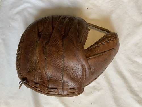 Full Back Catchers Mitt Back