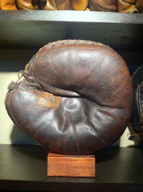 Sewn Pocket Catchers Mitt Brown Front