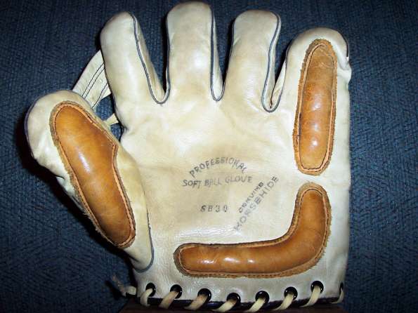 Prossional Soft Ball Glove SB30 Front