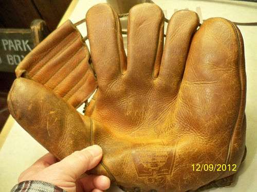 Sam Jethroe George Worthington S17 Front