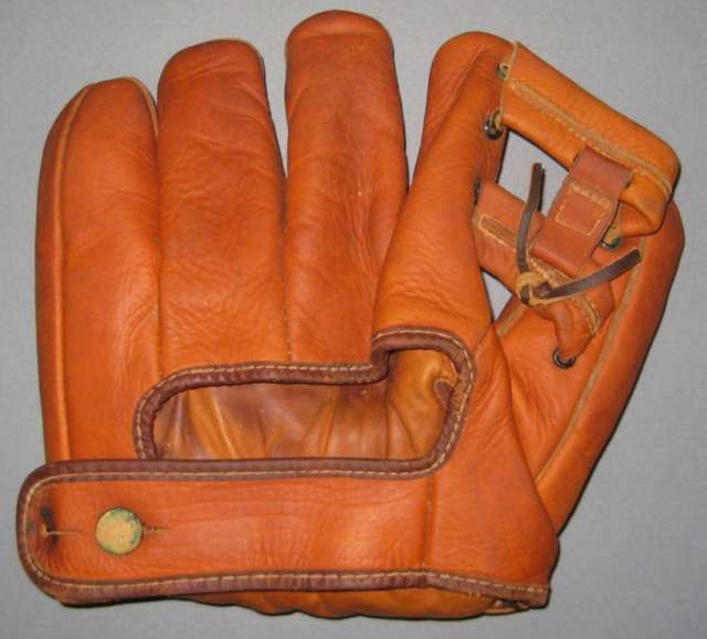 Ted Williams Western's G1335 Back