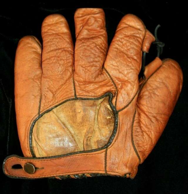 Ed Rommel Pennant K450 Back