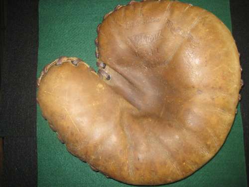 Pat Collins Pennant K411 Front