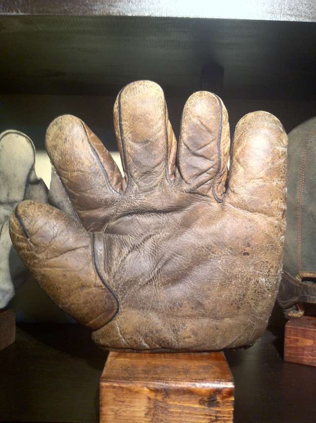 Pennant Full Web Brown Front