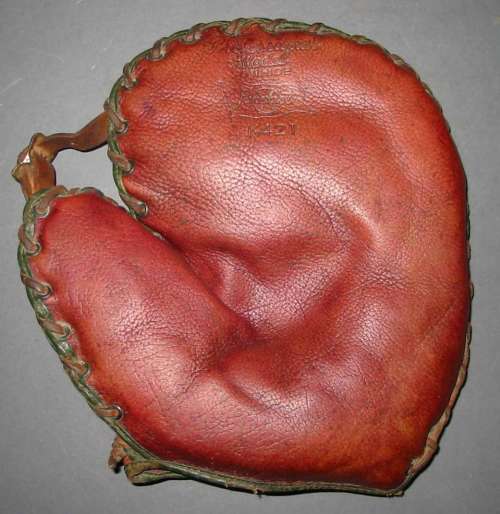 Pennant K41 Basemitt Front