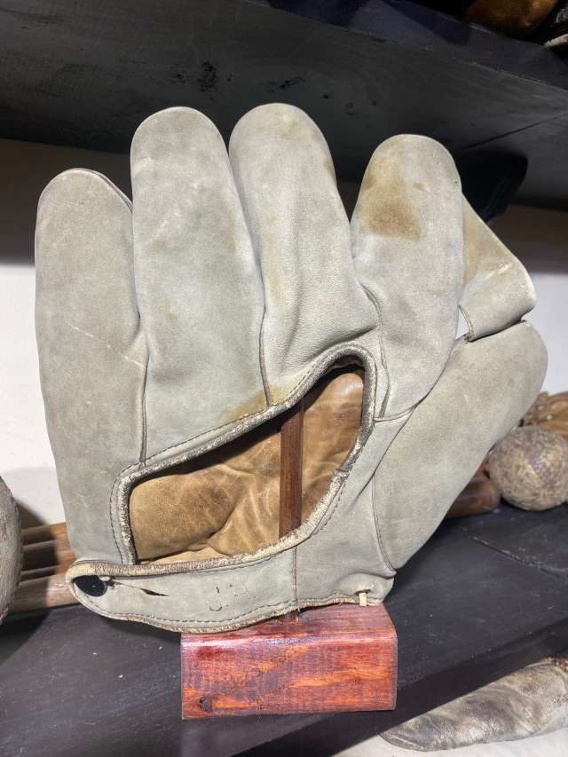 Pennant K524 1 Inch Web Back