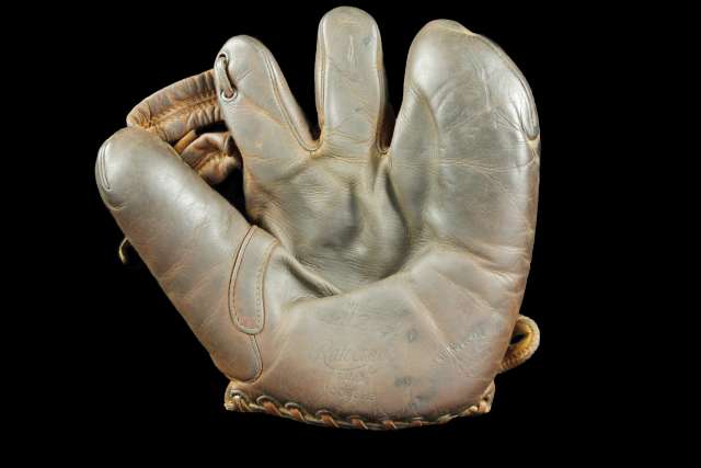 Bill Doak Rawlings H3 3 Finger Front