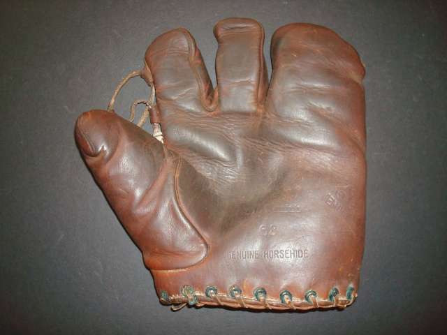 Carl Mays Goldsmith 68 3 Finger Front