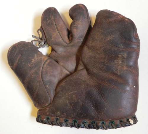 Chas. Red Ruffing Wilson 623 Front