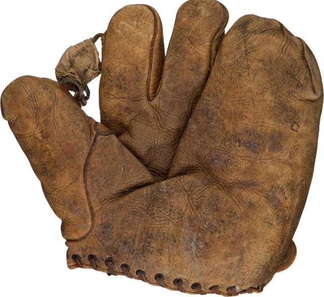 D&M G75 Three Finger Front